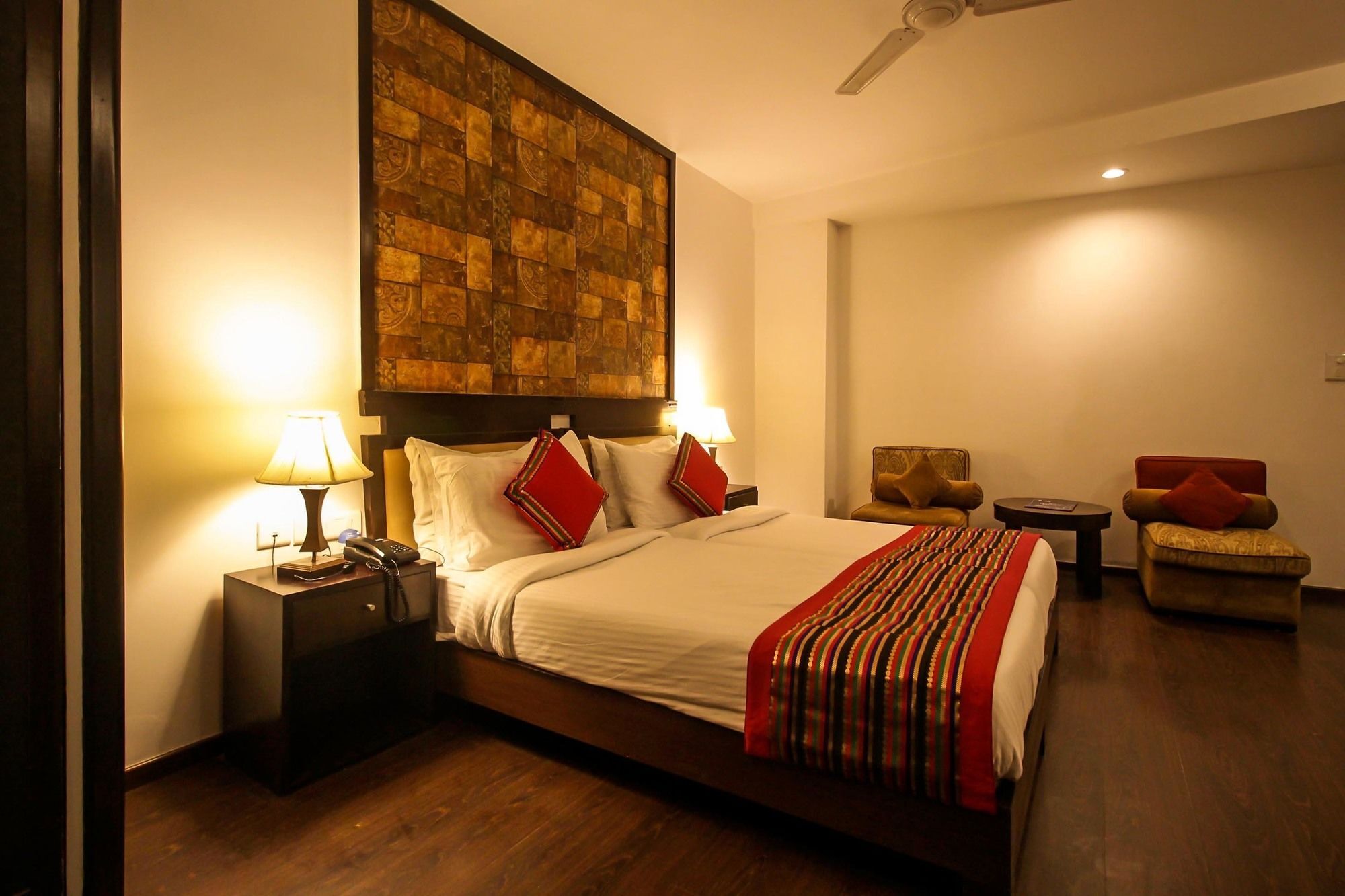 Oyo 9841 The Vivir 1 Hotell Noida Exteriör bild